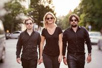Lucy Chord Band