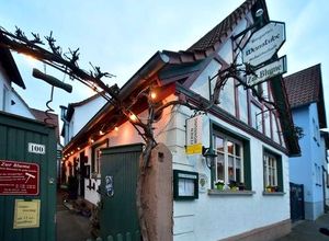 Haus mit Toreingang